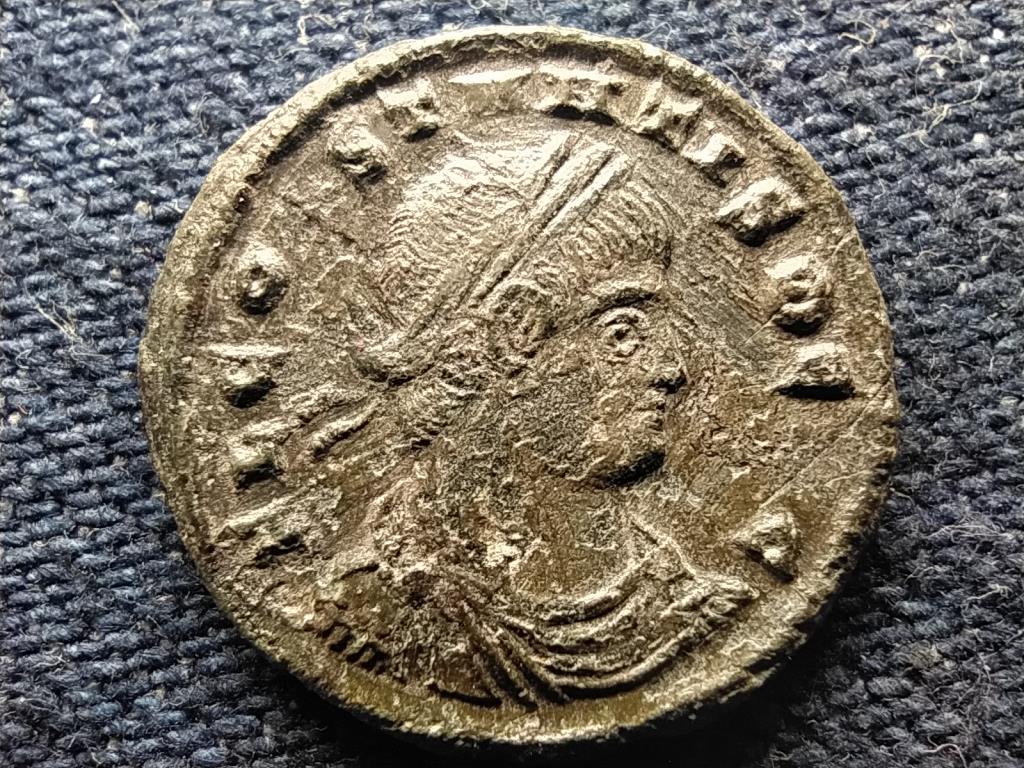 Római Birodalom Constans (337-350) AE3 FL CONSTANTIS BEA C GLORIA EXERCITVS ASIS R