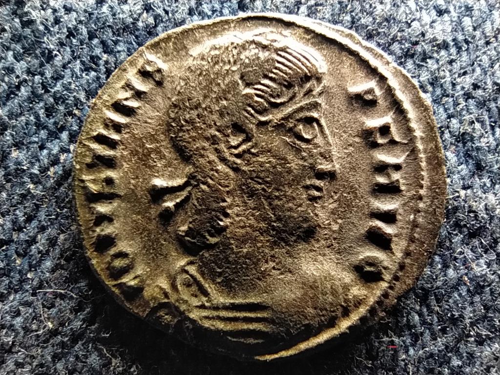 Római Birodalom II. Constantius (337-361) Follis VICTORIAE DD AVGGQ NN