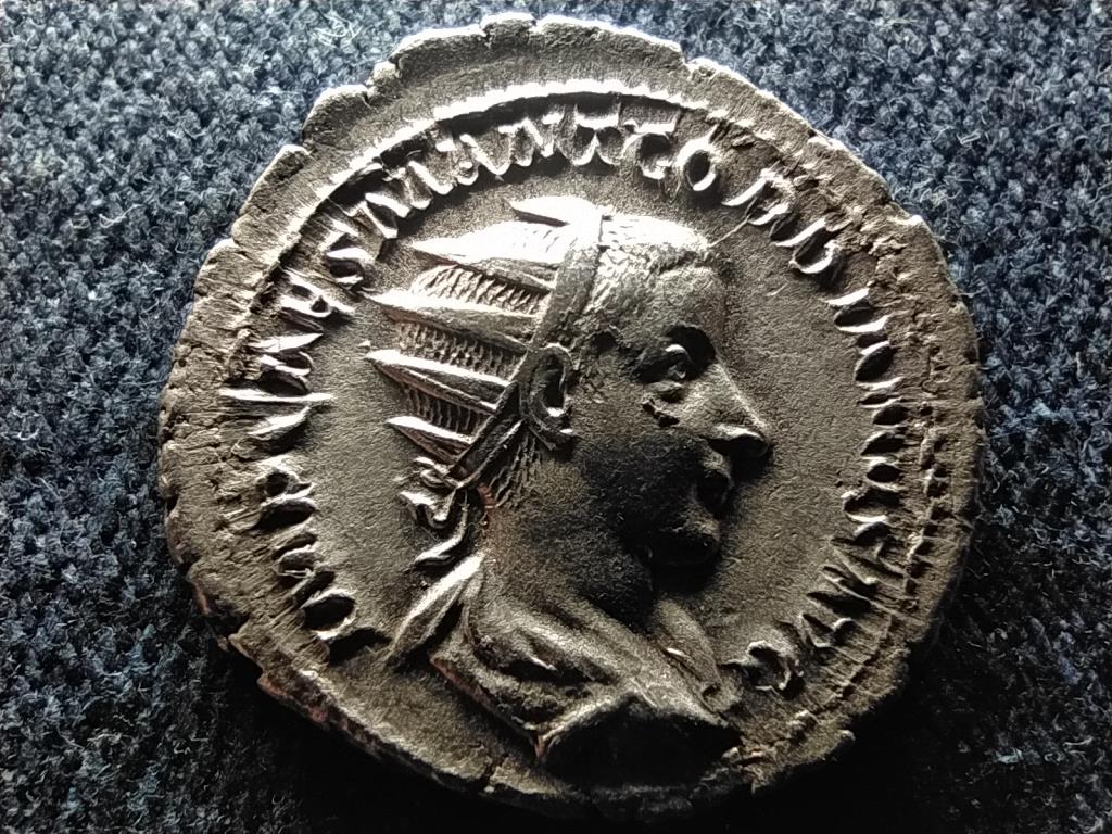 Római Birodalom III. Gordianus (238-244) Ezüst Antoninianus CONCORDIA AVG
