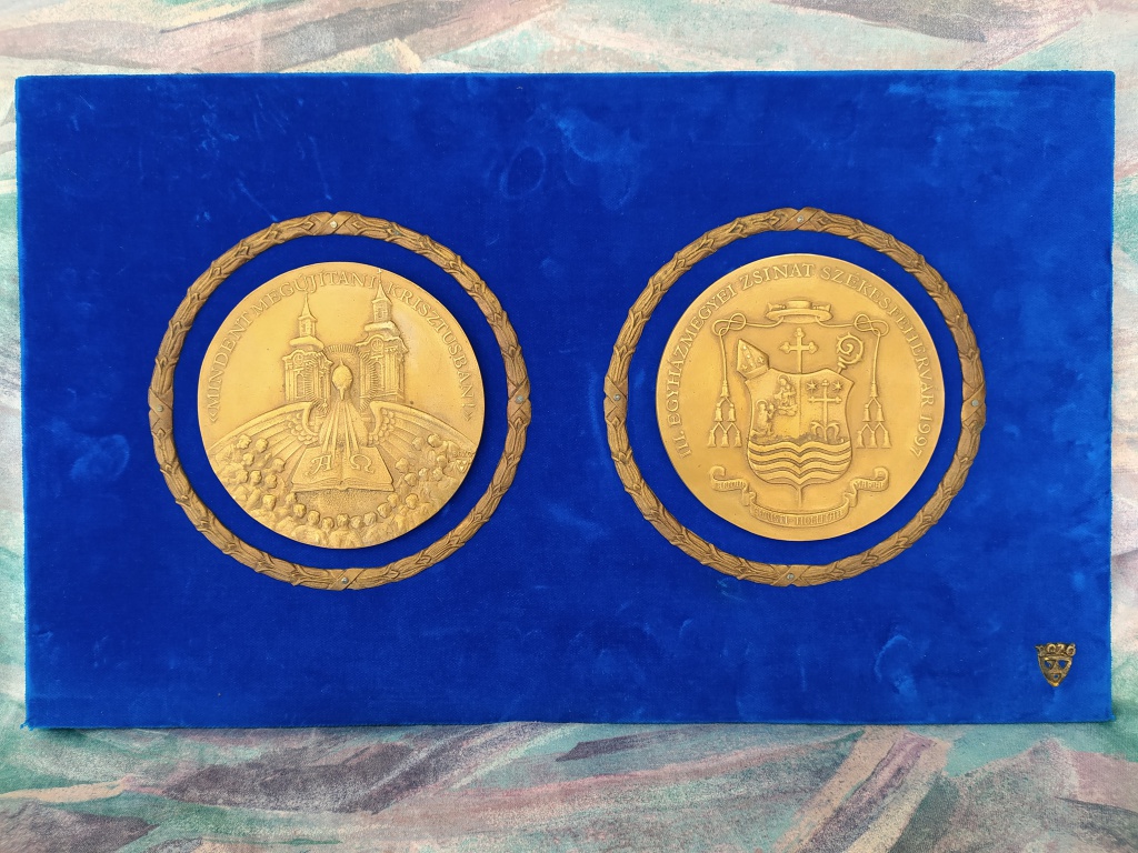III. Egyházmegyei Zsinat Székesfehérvár 1997 Bozó bronz 130mm/plakett