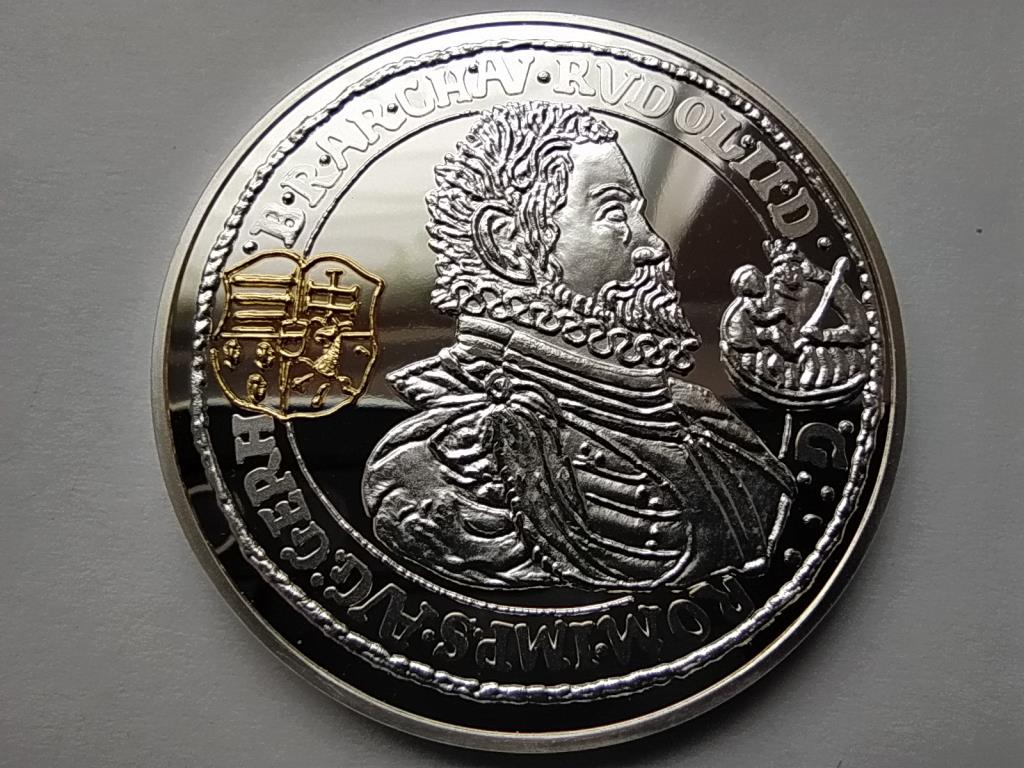 Magyar tallérok utánveretben II. Rudolf tallérja 1598 aranyozott ezüstözött