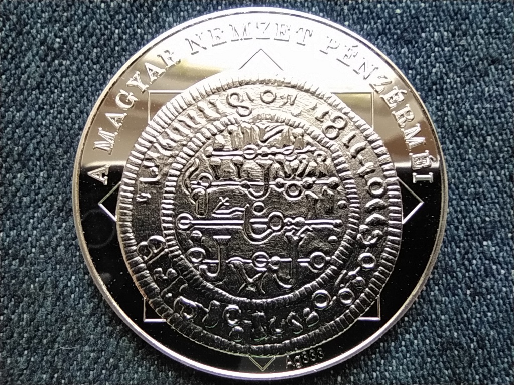 A magyar nemzet pénzérméi Magyar pénz - arab felirat 1172-1196 .333 ezüst