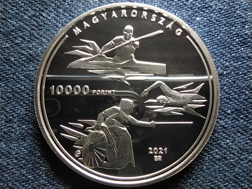 XXXII. Nyári Olimpiai és XVI. Nyári Paralimpiai Játékok .925 ezüst 10000 Forint