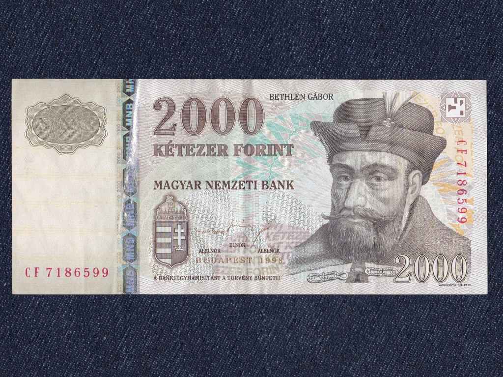 Harmadik Magyar Köztársaság (1989-napjainkig) 2000 Forint bankjegy