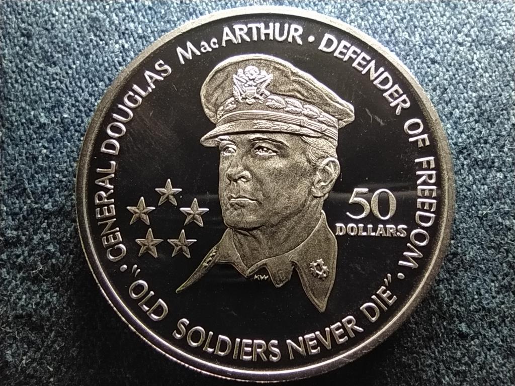 Niue Douglas MacArthur tábornok .999 ezüst 50 dollár