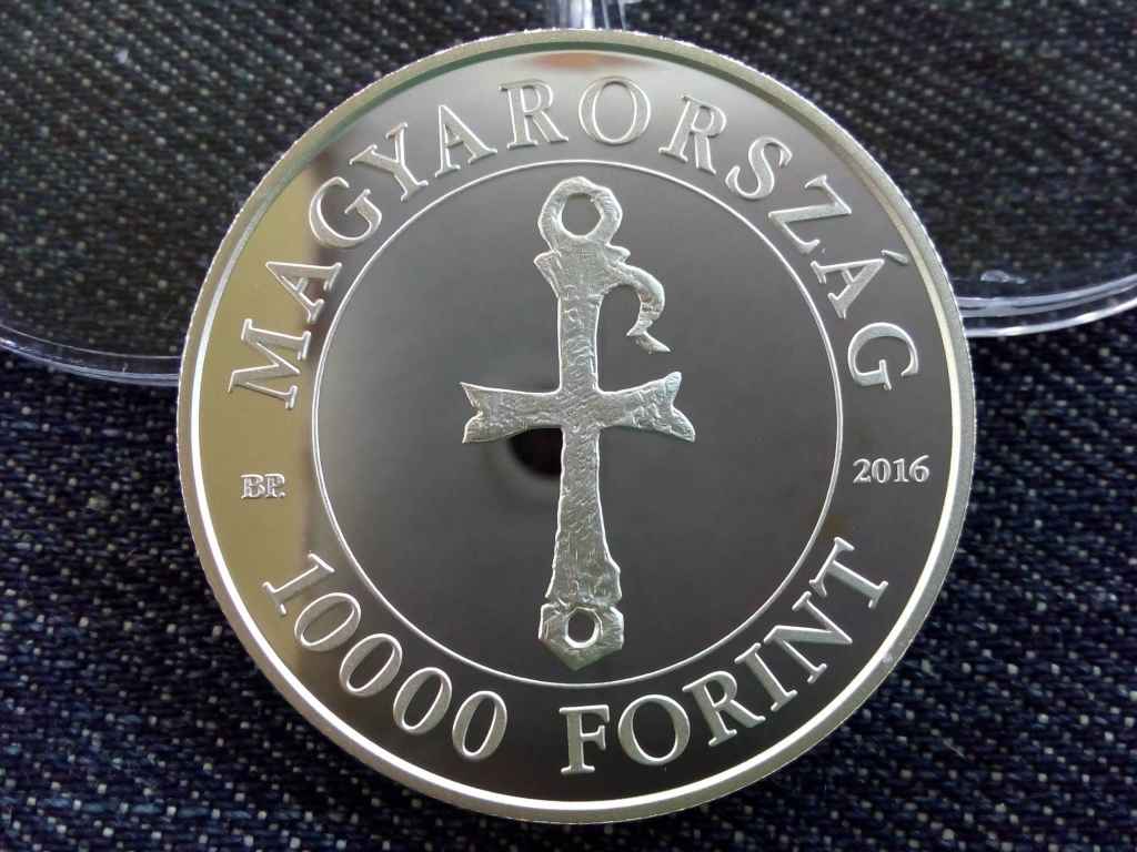 Szent Márton születésének 1700. évfordulójára .925 ezüst 10000 Forint