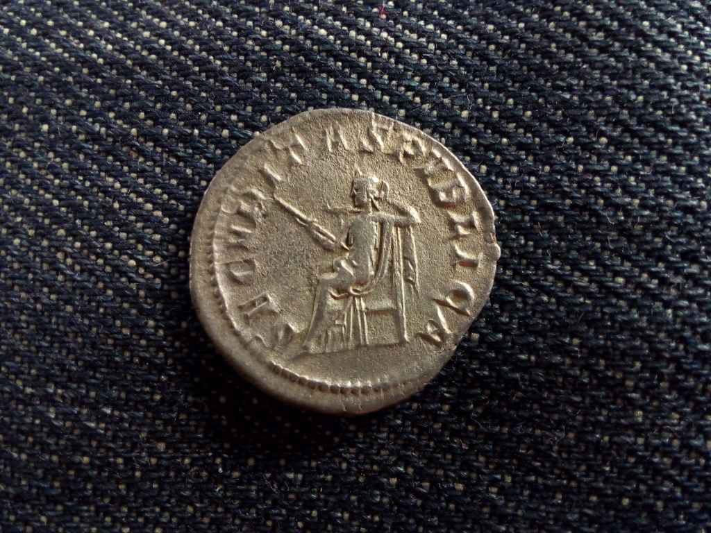 Római Birodalom III. Gordianus (238-244) Ezüst Dénár 