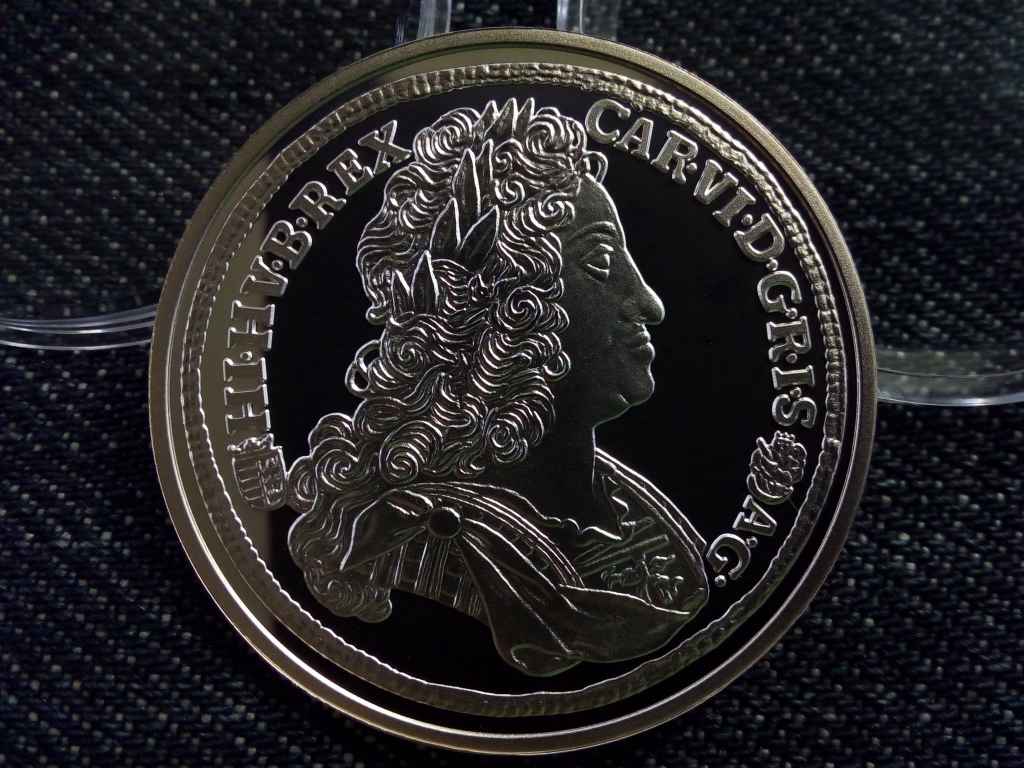 Történelmi féltallérok utánveretben III. Károly féltallérja 1724 .999 ezüst