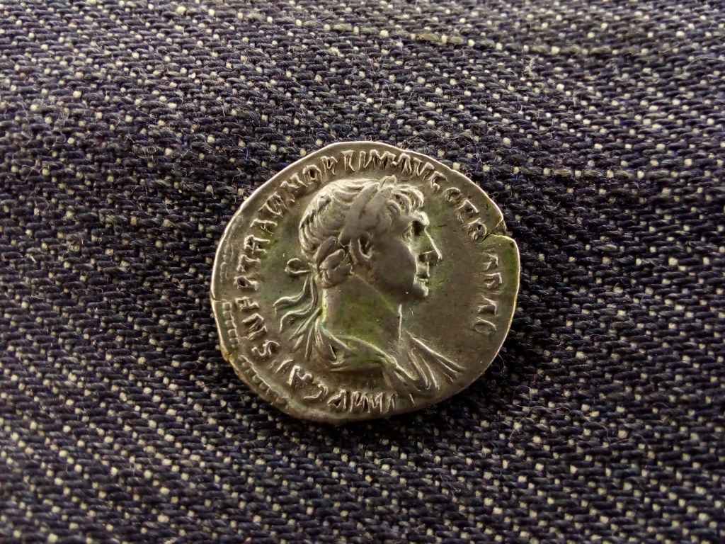 Római Birodalom Traianus (98-117) Ezüst Dénár 