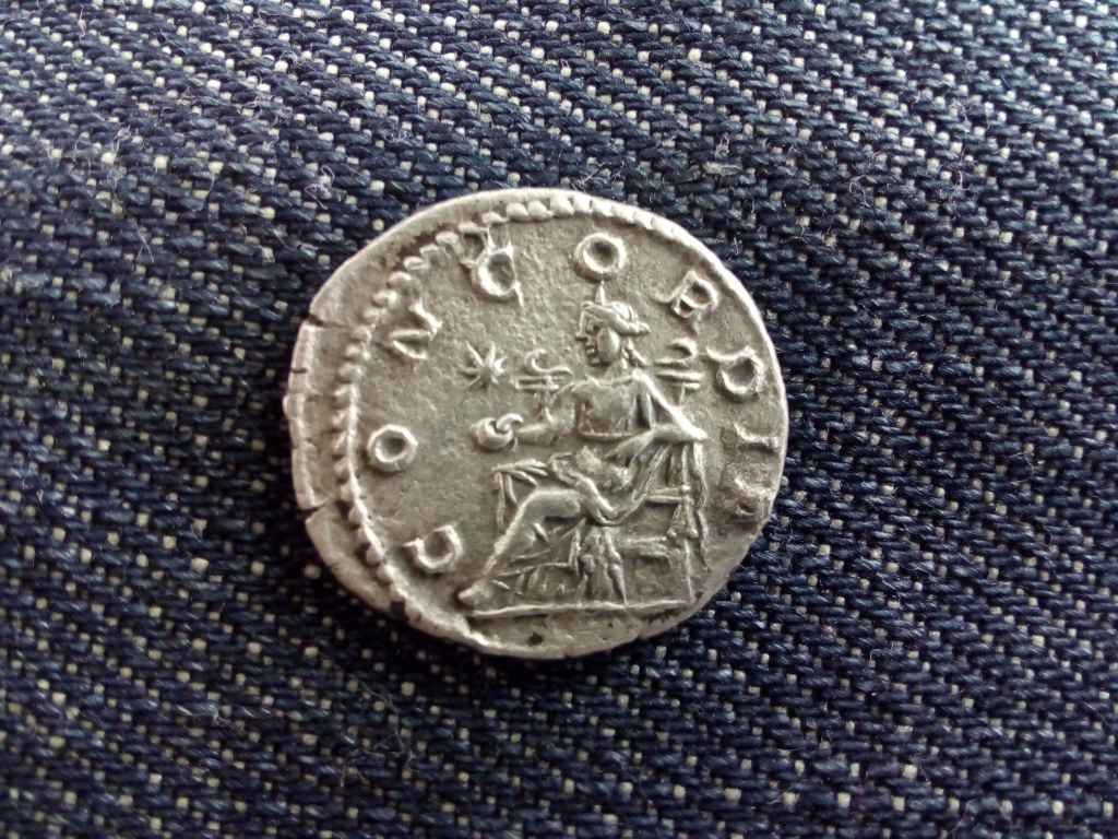 Római Birodalom Julia Paula ezüst Dénár