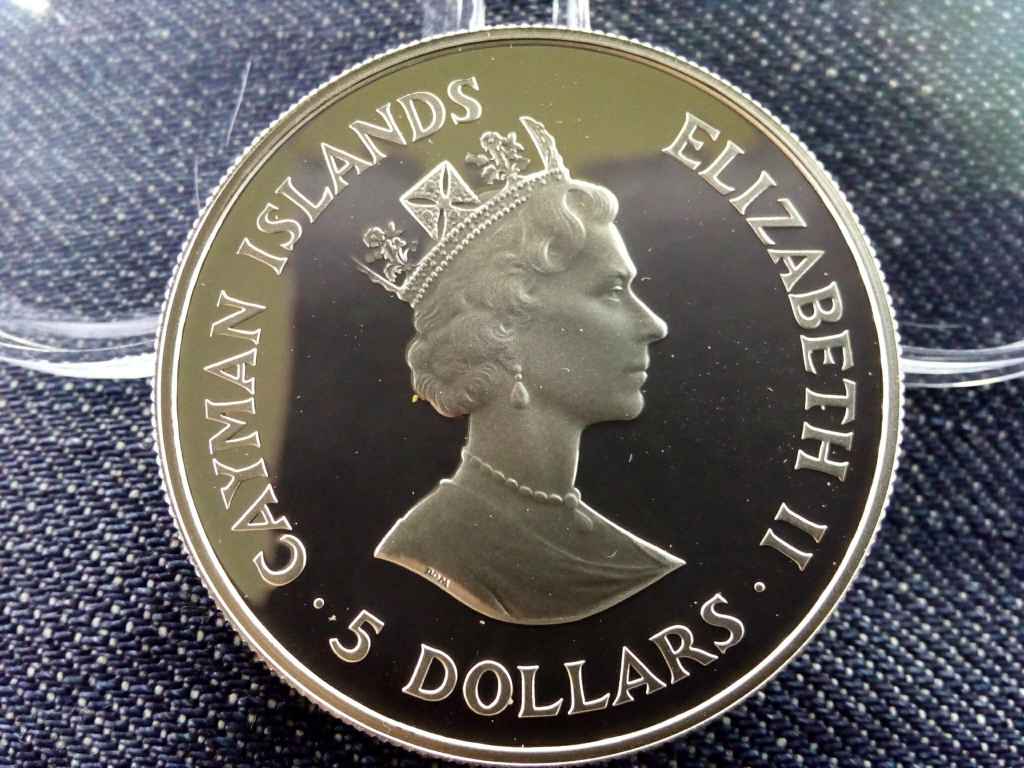 Anglia Kajmán Szigetek 25 éves a Világ Vadvédelmi Alap .925 ezüst 5 Dollár