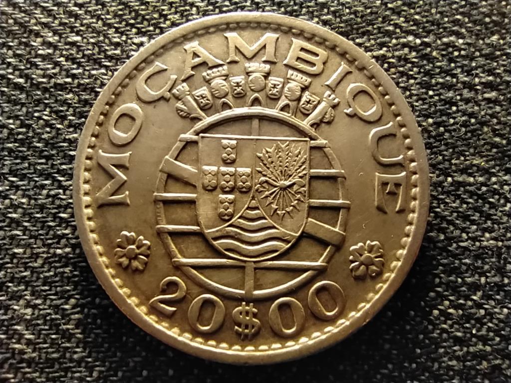 Mozambik .680 ezüst 20 Escudo