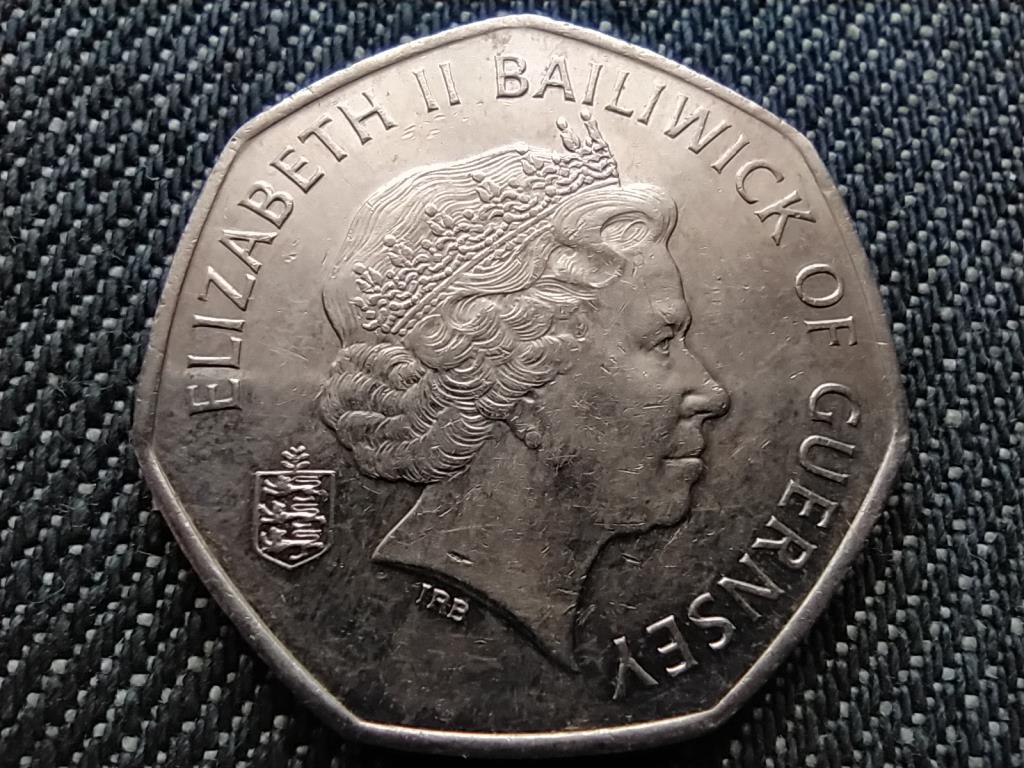 Guernsey II. Erzsébet frézia 50 penny