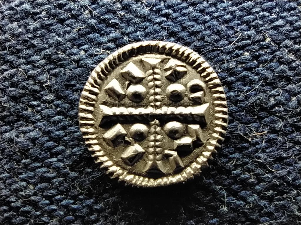 Könyves Kálmán (1095-1116) ezüst Dénár ÉH31