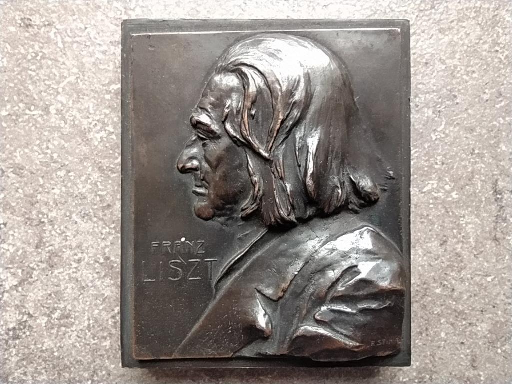 Ausztria Franz Stiasny szobrász Liszt Ferenc dombormű portré 54x65 mm