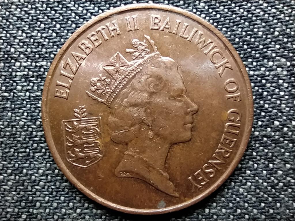 Guernsey II. Erzsébet tehén 2 penny