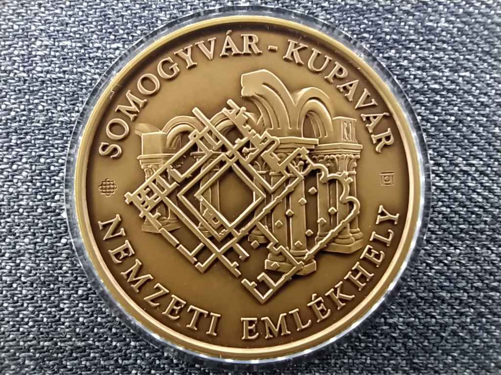 Somogyvár-Kupavár Nemzeti Emlékhely 2000 Forint