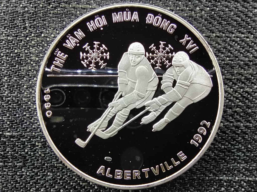 Vietnám Téli olimpia Albertwille hoki .999 ezüst 100 Dong