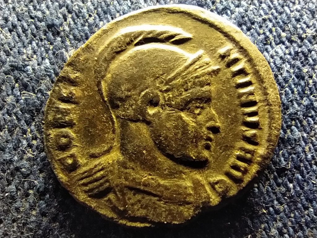 Római Birodalom I. (Nagy) Constantinus (324-337) Follis RIC 48 VIRTVS EXERCIT VOT XX S-F AQP