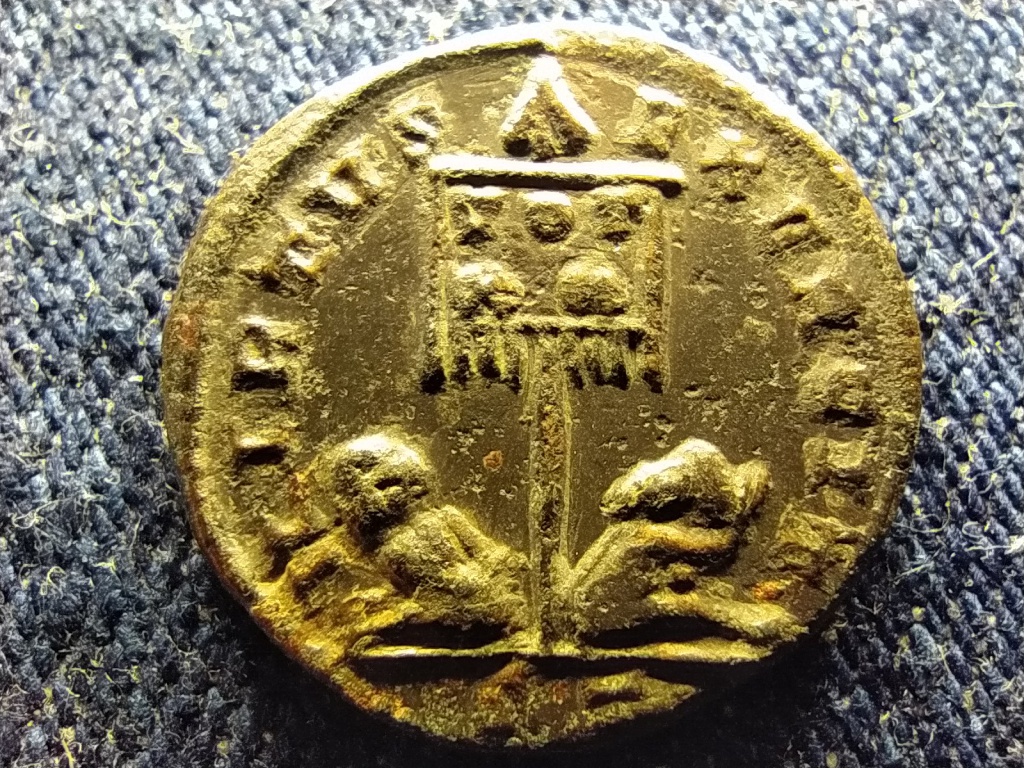 Római Birodalom I. (Nagy) Constantinus (324-337) Follis RIC 114 VIRTVS EXERCIT VOT XX