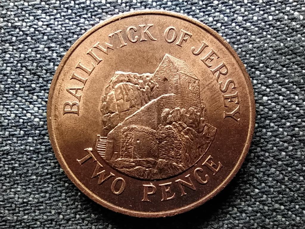 Jersey II. Erzsébet St. Helier remetelak 2 penny 1983