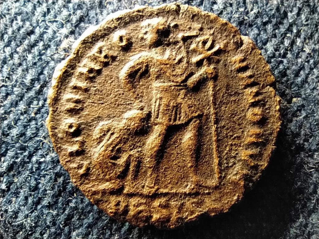 Római Birodalom I. (Nagy) Valentinianus (364-375) Follis GLORIA ROMANORVM BSISC