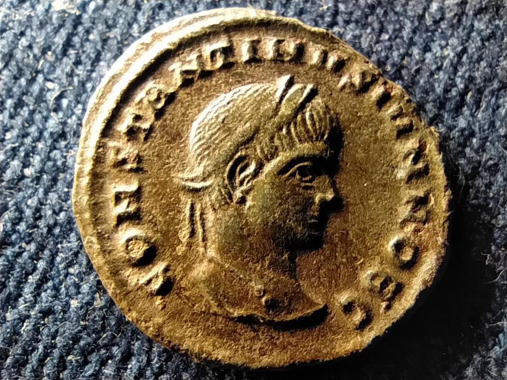 Római Birodalom II. Constantinus (337-340) Follis RIC182 CAESARVM NOSTRORVM VOT X BSIS