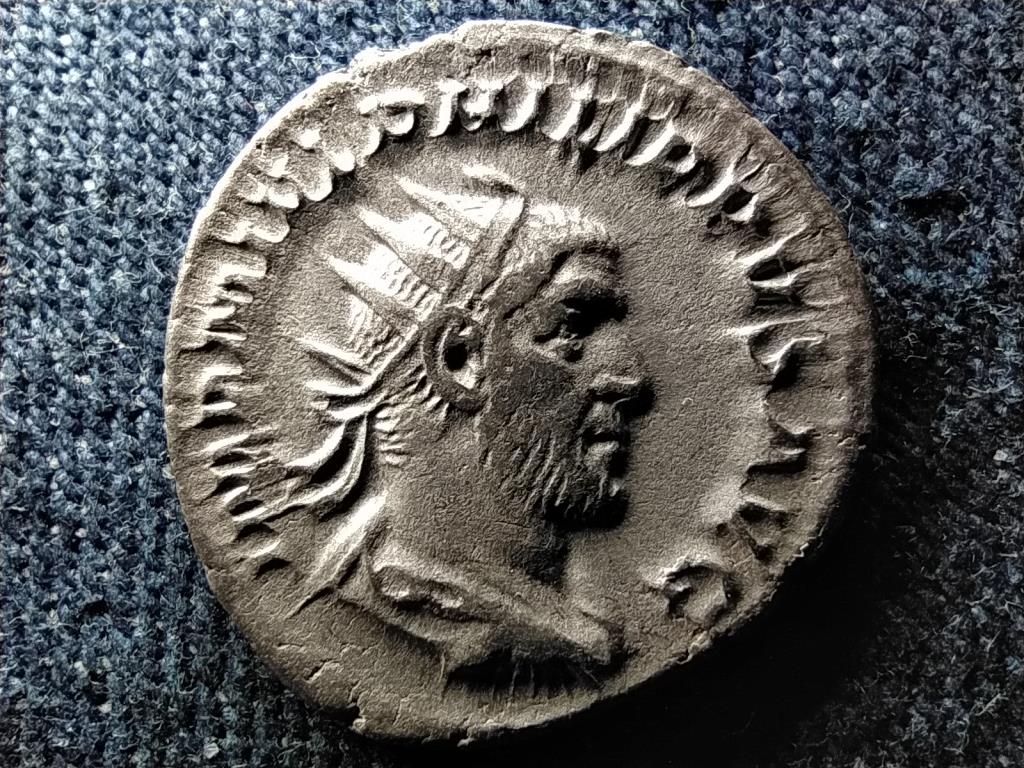 Római Birodalom I. Philippus (244-249) .430 ezüst Antoninianus 