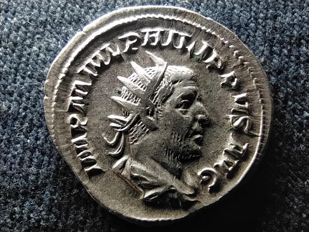 Római Birodalom I. Philippus (244-249) Ezüst Antoninianus RIC 71 AEQVITAS AVGG