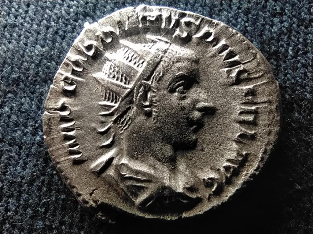 Római Birodalom III. Gordianus (238-244) Ezüst Antoninianus RIC 95 VIRTVTI AVGVSTI