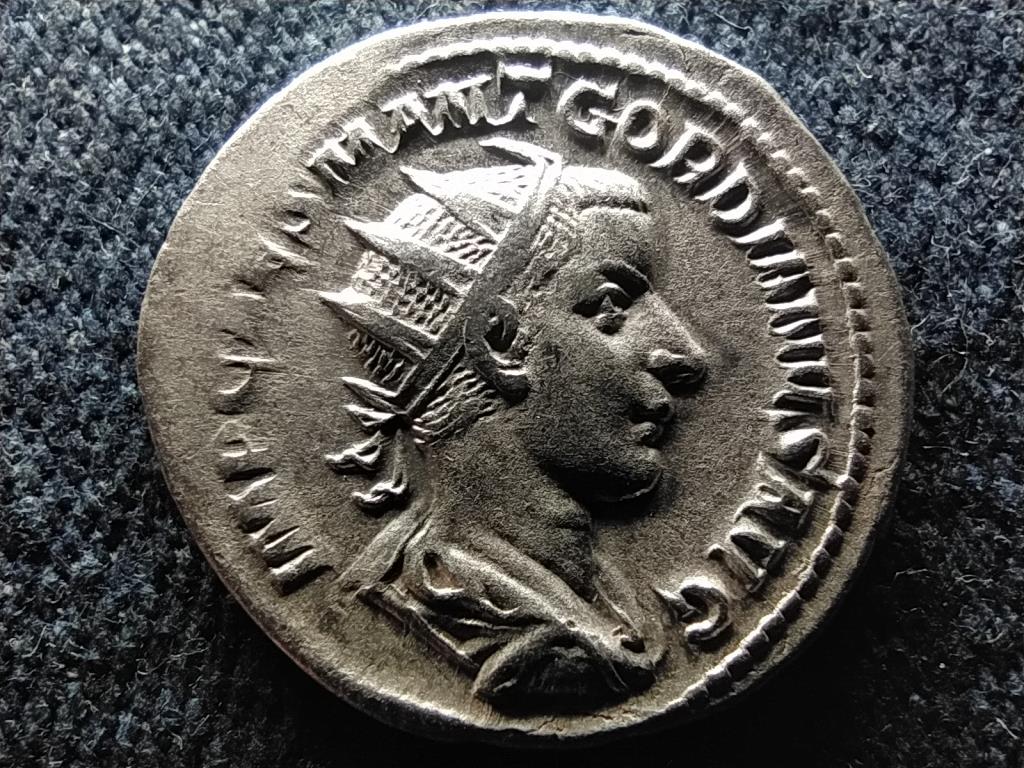 Római Birodalom III. Gordianus (238-244) Ezüst Antoninianus RIC 19, 36 LIBERALITAS AVG II