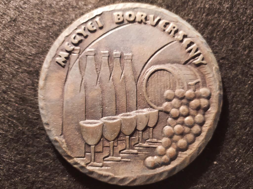 Megyei Borverseny Sopron 1982 312,52g 97mm